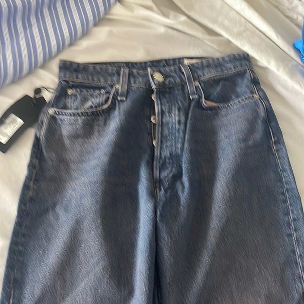 Barrel-style jeans